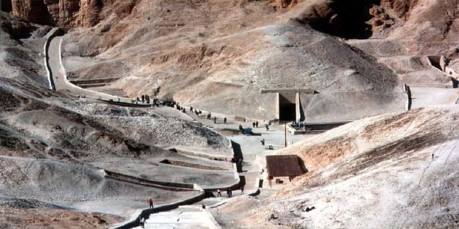 Luxor: Valley of the Kings and Queens Guided Tour with Lunch - Who This Tour Suits Best
