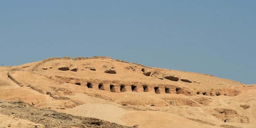 Luxor: Valley of the Kings and Queens Guided Tour with Lunch - Start With Hotel Pickup, Then Head Straight to the West Bank