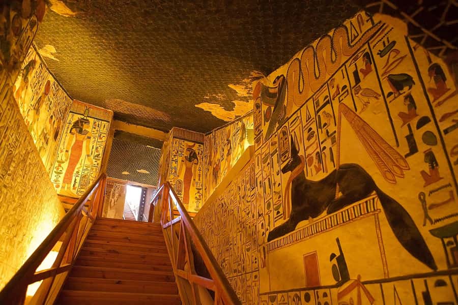Luxor: West Bank Kings and Queens All-Inclusive Tour & Lunch - Hatshepsut Temple: Egypt’s Female Ruler in Monument Form