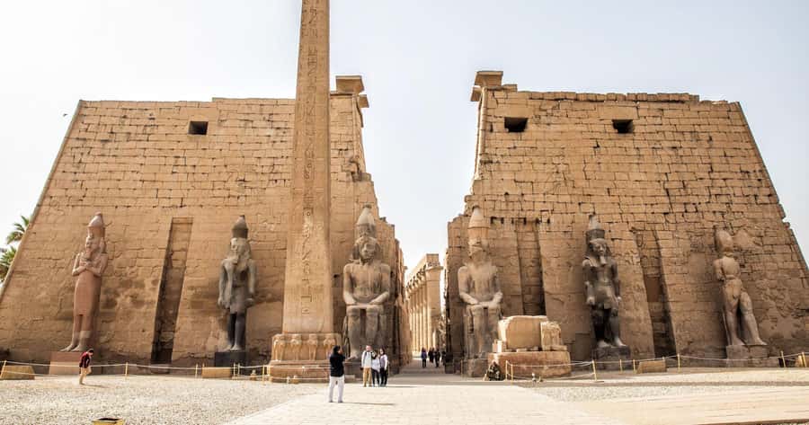 Luxor: West & East Banks & Tut's Tomb Private Full-Day Tour - Luxor Temple: the closing act built over centuries