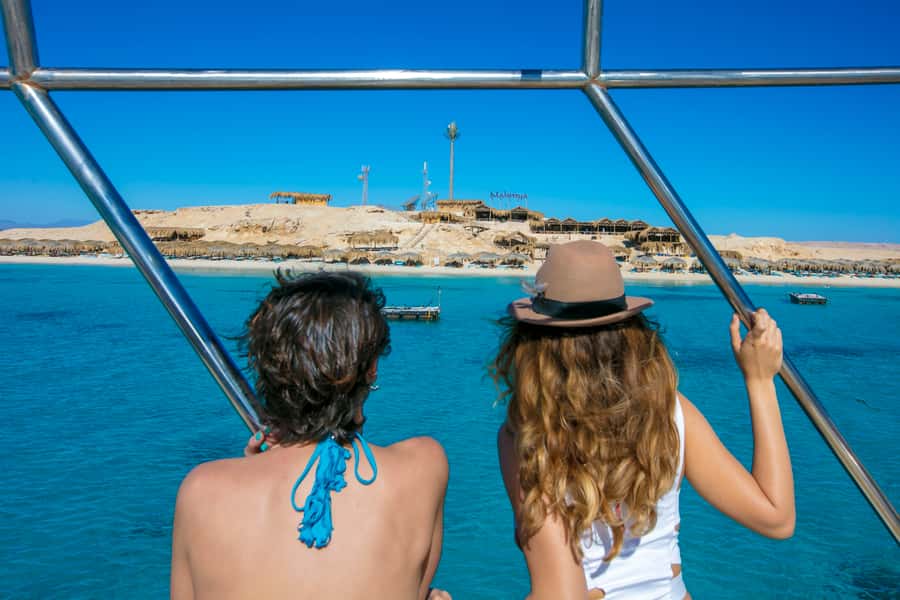 Mahmya Island: Red Sea Sailing Experience - Getting there: the Mahmya Beach meeting point on Old Sheraton Road