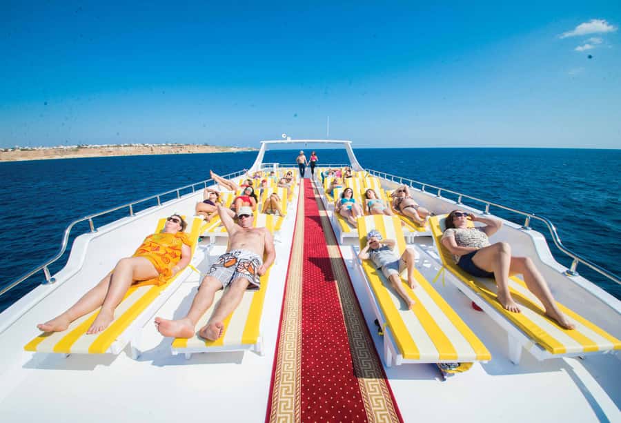 Marsa Alam: Elite vip Turtle bay snorkeling with BBQ Lunch - Small Shenwa: the second stop that rounds out your day