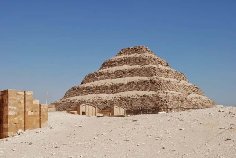 Memphis, Saqqara and Dahshur Day Tour From Cairo - Dahshur Bent and Red Pyramids: Old Shapes, Strong Atmosphere