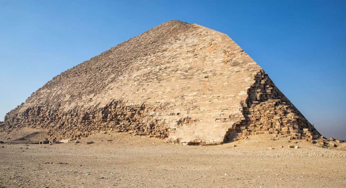 Memphis, Saqqara and Dahshur Day Tour From Cairo - The Not-Just-For-Photos Stops: Perfumes, Papyrus, and Carpet Weaving