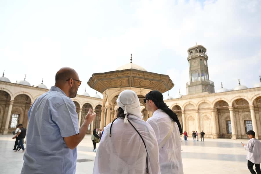 Old Cairo: Full-Day Islamic and Coptic Cairo Tour with Lunch - The Salah al-Din Citadel and Muhammad Ali Mosque: Cairo’s grand stage