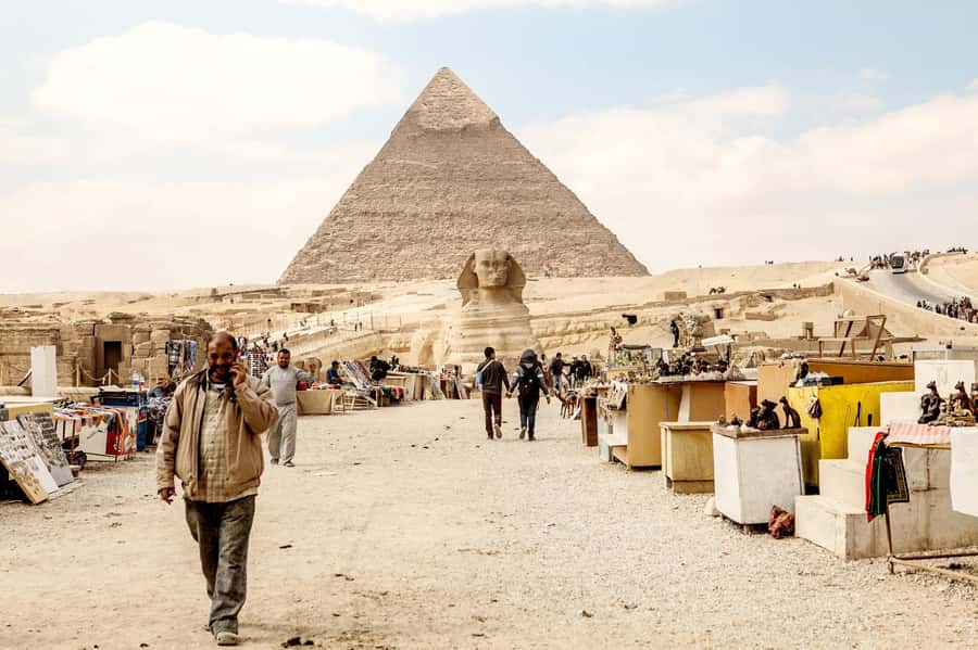 Pyramids of Giza and Great Sphinx: Private Half-Day Tour - Pyramids of Giza with an Egyptologist: Cheops, Chephren, and Mykerinos