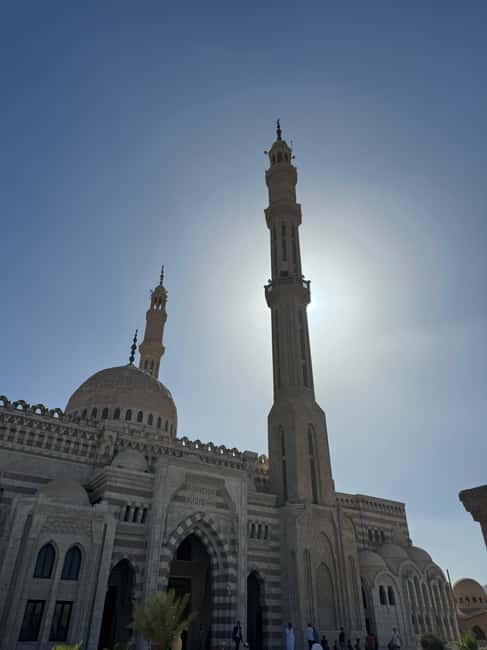 Sharm El-Sheikh: City Tour with Optional Seafood Meal - The optional Panorama cafe add-on: shows, shisha, and evening energy