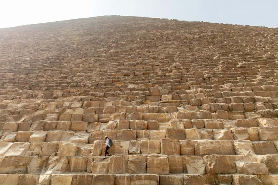 Sharm El-Sheikh: Full-Day Tour of Cairo and Pyramids by Bus - Optional Great Pyramid interior visit: the tradeoff is time and logistics