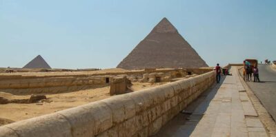 Sharm El Sheikh: Great Pyramids, Sphinx, Museum Tour by Bus - Khan al-Khalili Shopping Breaks: Souvenirs, Spices, and How to Handle Haggling