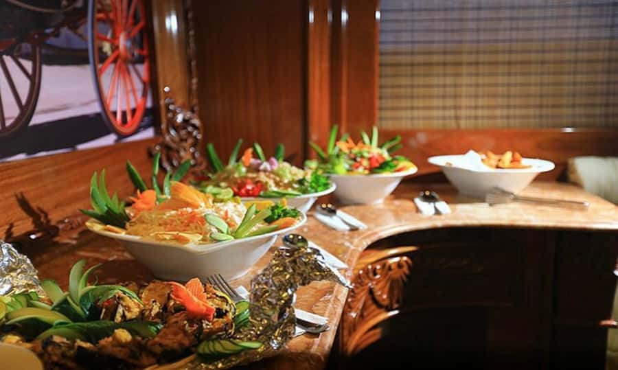 Sharm el-Sheikh: Ras Mohammed Elite VIP Cruise and BBQ Lunch - White Island: A Short Visit That Breaks Up the Day